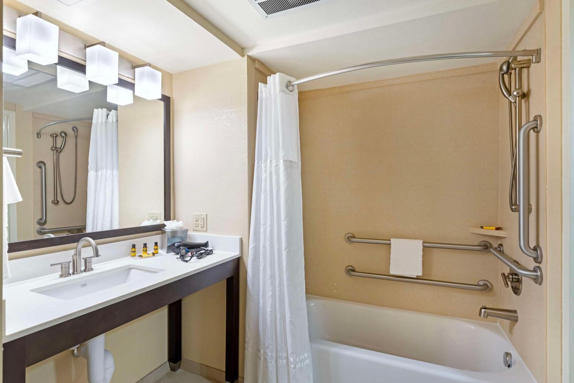 Best Western Plus Thornburg Inn & Suites Zewnętrze zdjęcie