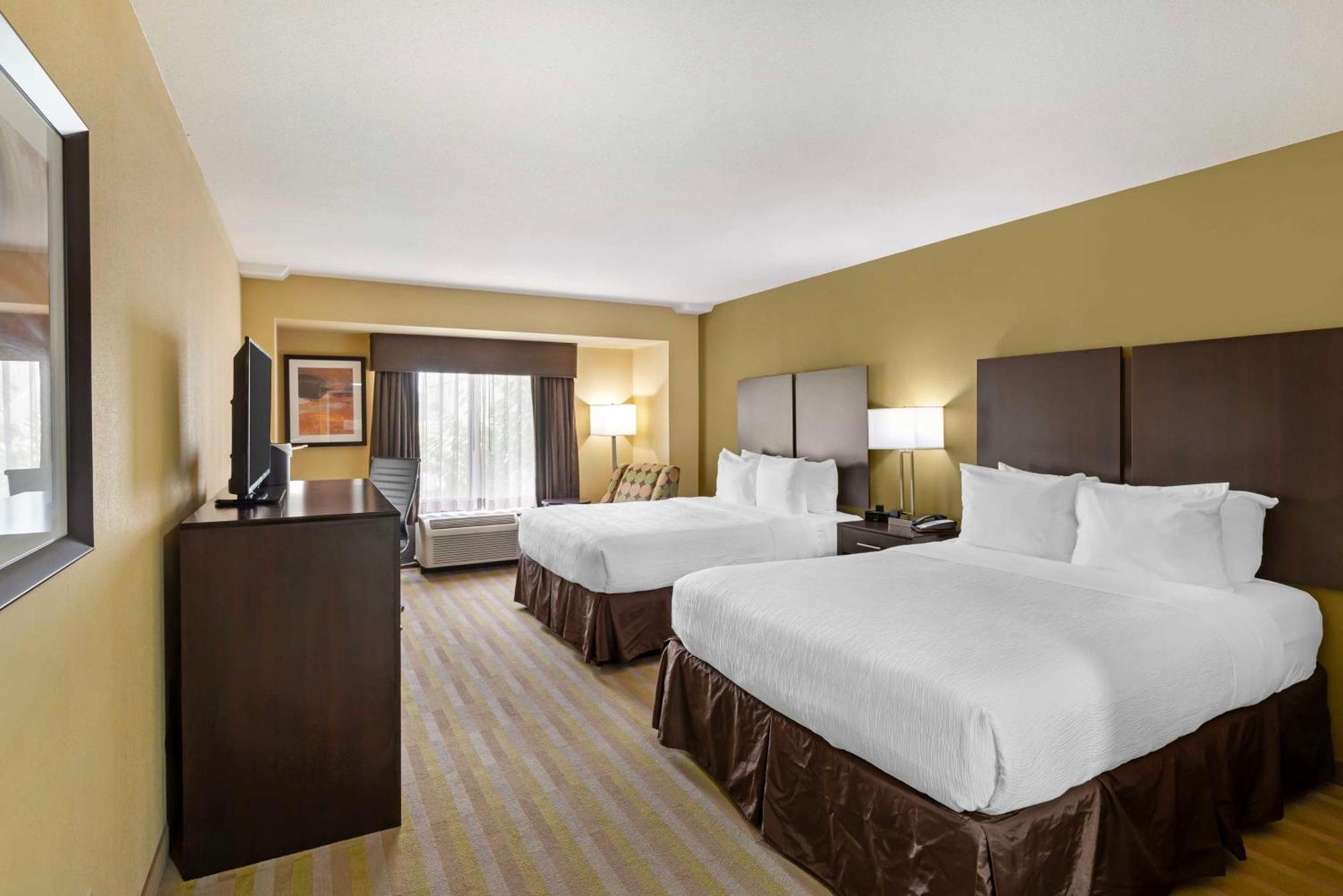 Best Western Plus Thornburg Inn & Suites Zewnętrze zdjęcie