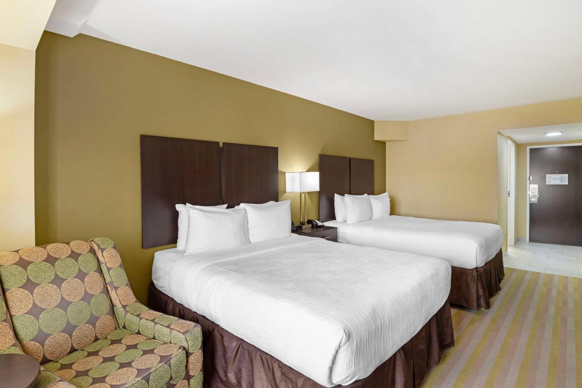 Best Western Plus Thornburg Inn & Suites Zewnętrze zdjęcie